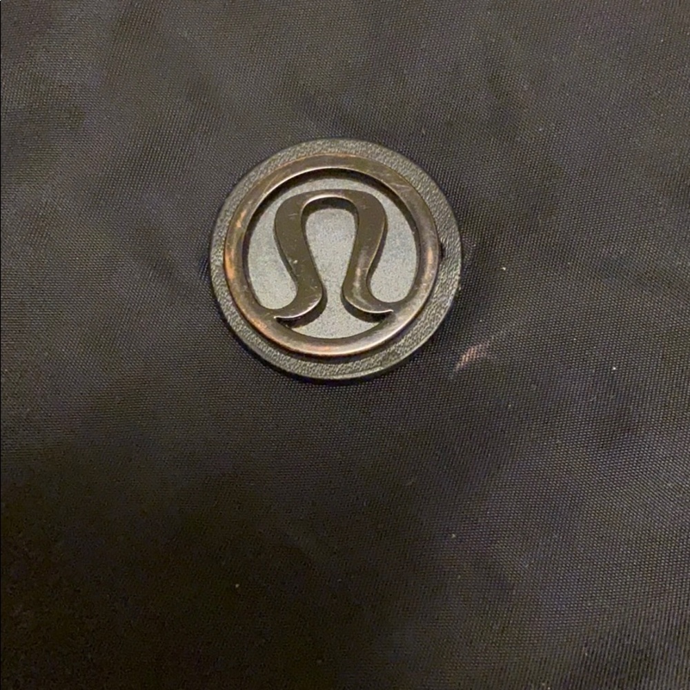 Lulu lemon clutch